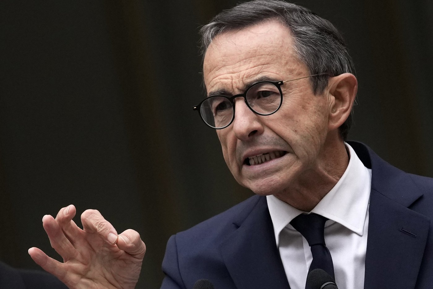France's new government pledges hardline stance on migration as it cozies up to far right | iNFOnews.ca