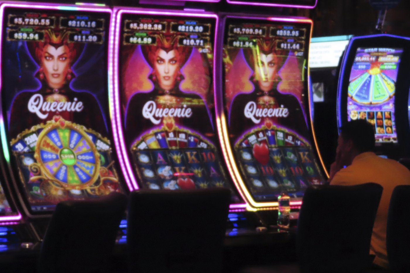 Ex-regulator wants better protection for young adult gamblers, including uniform betting age | iNFOnews.ca
