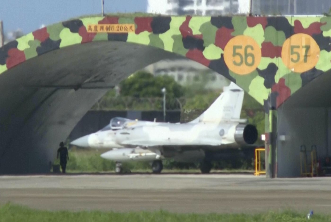 China deploys record 125 warplanes in large-scale military drill in warning to Taiwan | iNFOnews.ca China deploys record 125 warplanes in large-scale military drill in warning to Taiwan | iNFOnews.ca