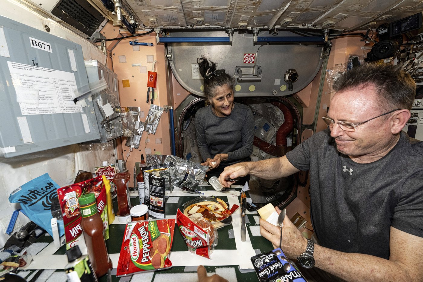 NASA's stuck astronauts hit 6 months in space. Just 2 more to go | iNFOnews.ca