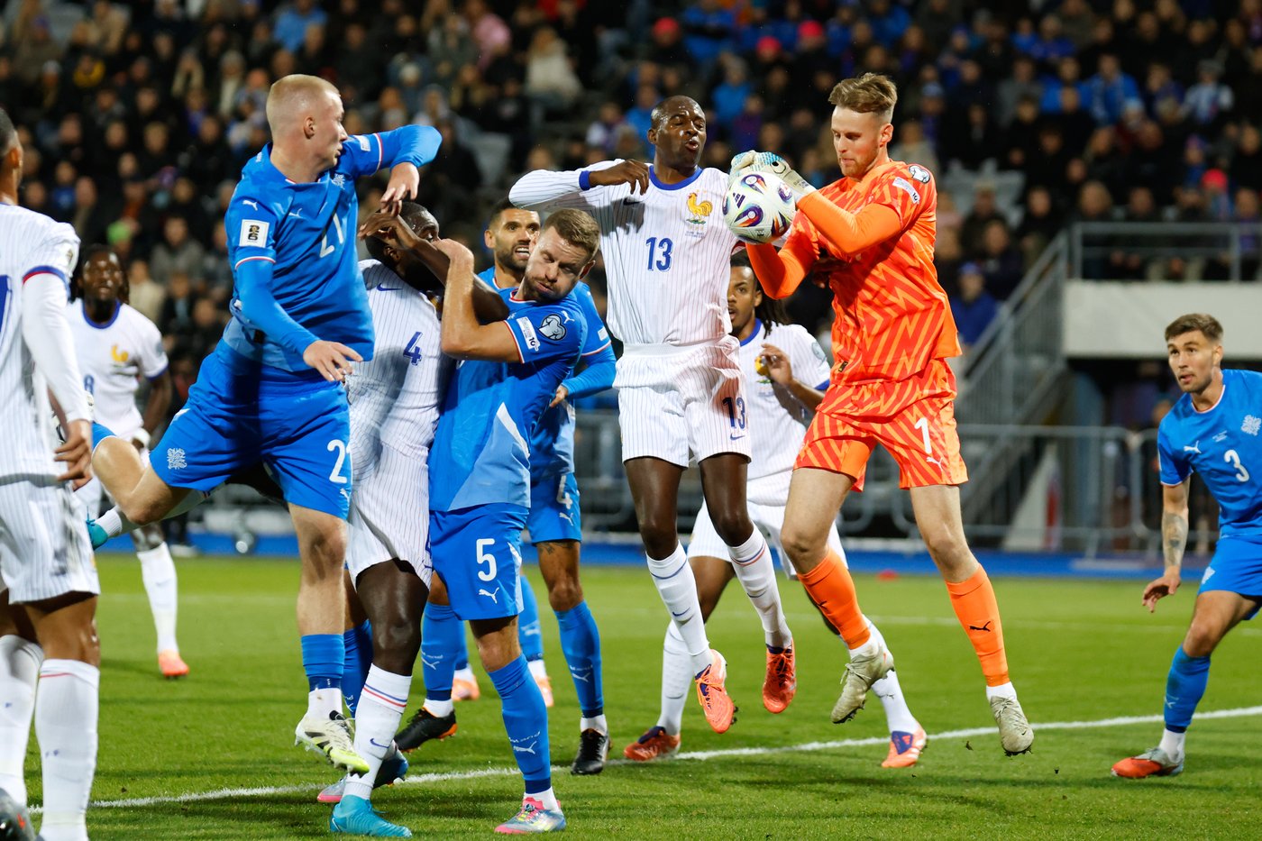 France held by Iceland and loses perfect record in qualifying for World Cup | iNFOnews.ca