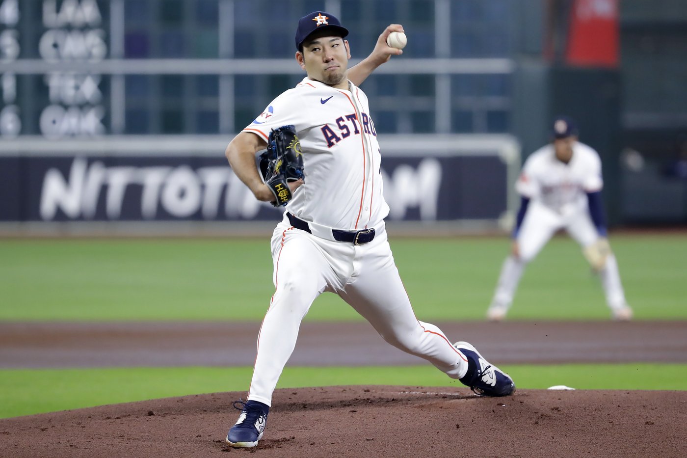Pitcher Yusei Kikuchi and Los Angeles Angels agree to a $63 million, 3-year contract, AP source says | iNFOnews.ca