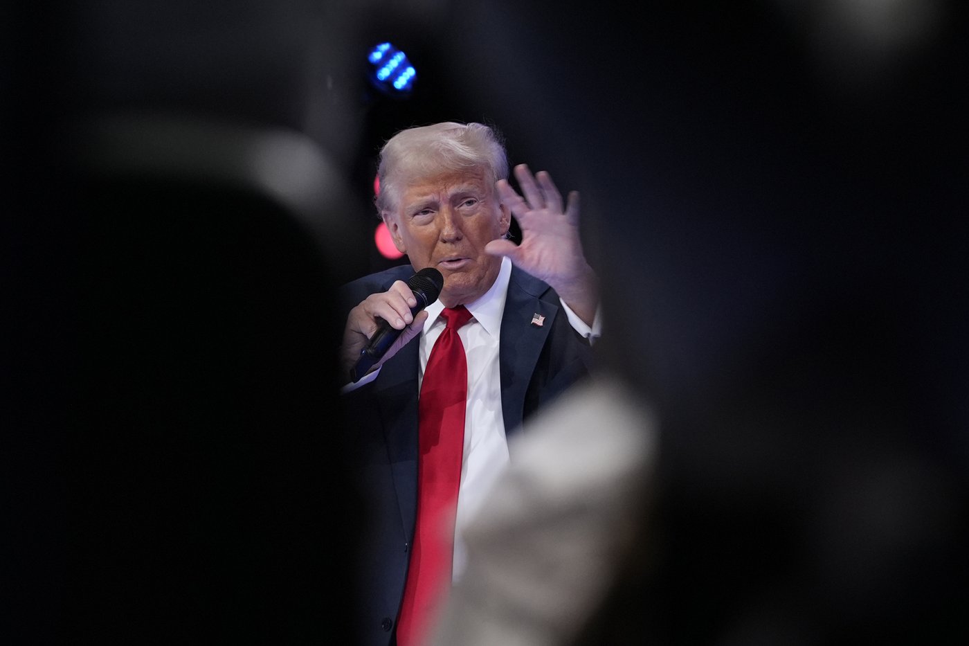 The Latest: Harris keeps a focus on 'blue wall' states in the campaign's final weeks | iNFOnews.ca