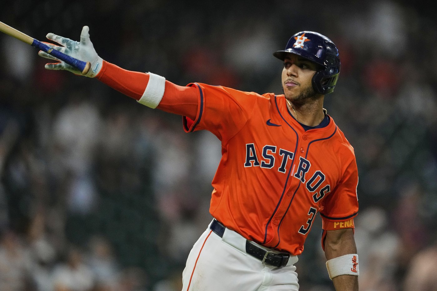 Isaac Paredes homers in bottom of the 9th inning to lift Astros to 2-1 win over Royals | iNFOnews.ca