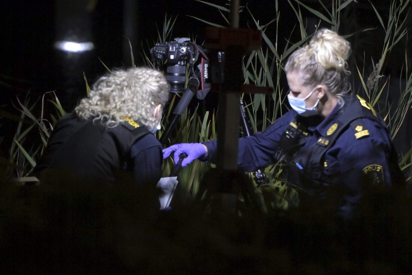 Two predawn explosions rock the area around the Israeli Embassy in Copenhagen but no one is injured | iNFOnews.ca