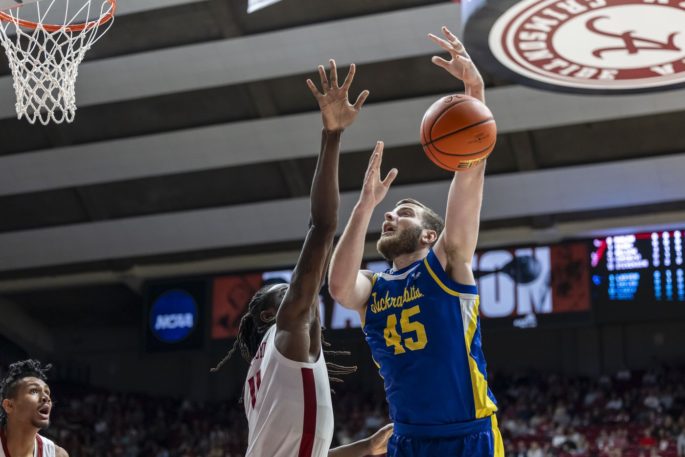 Holloway, No. 5 Alabama overwhelm South Dakota State with 19 3-pointers in 105-82 victory | iNFOnews.ca Holloway, No. 5 Alabama overwhelm South Dakota State with 19 3-pointers in 105-82 victory | iNFOnews.ca