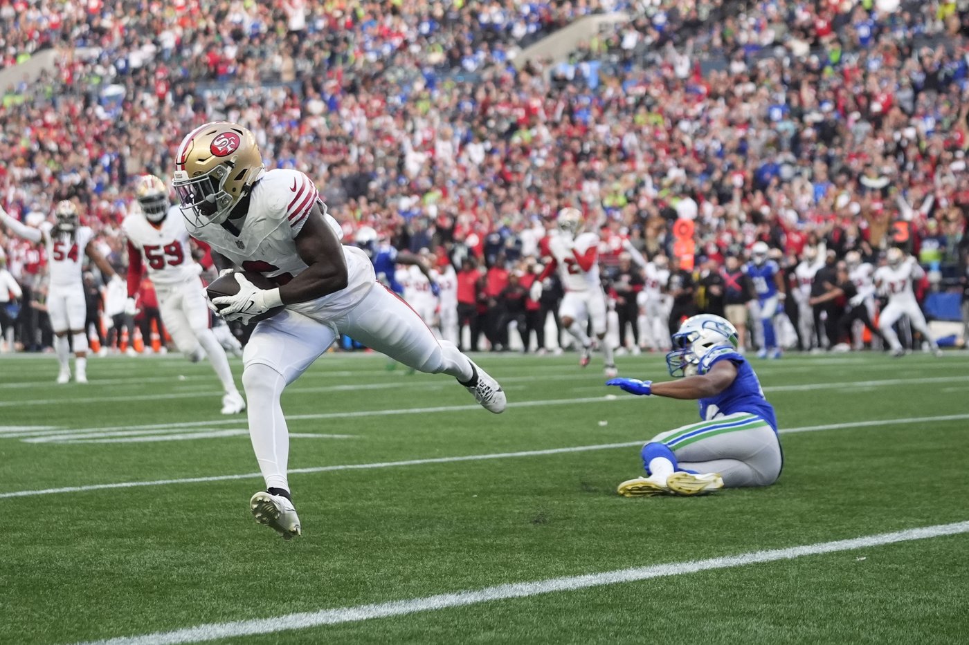 The 49ers avoid another late-game collapse thanks in part to big plays from rookies | iNFOnews.ca