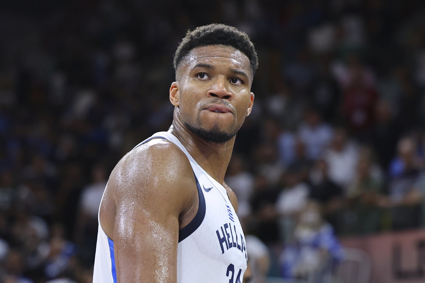 Giannis powers Greece by Italy,Poland outlasts Slovenia, Luka in NBA stars' EuroBasket openers | iNFOnews.ca