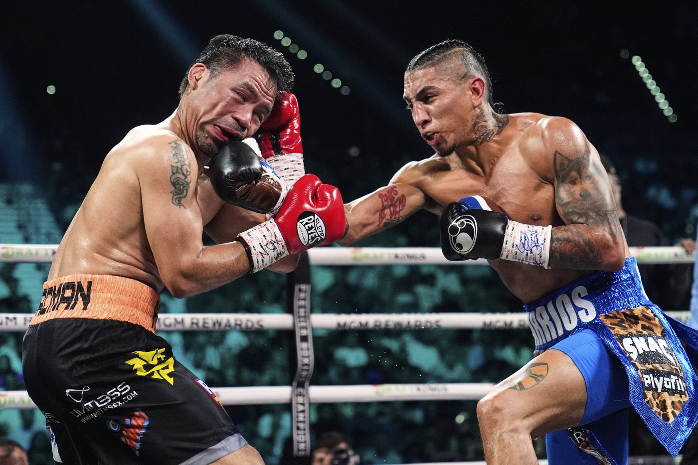 Pacquiao's comeback falls short as Barrios retains WBC welterweight title in majority draw | iNFOnews.ca Pacquiao's comeback falls short as Barrios retains WBC welterweight title in majority draw | iNFOnews.ca