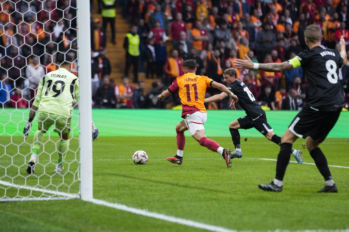 Galatasaray and Bodø/Glimt victorious in the Europa League | iNFOnews.ca
