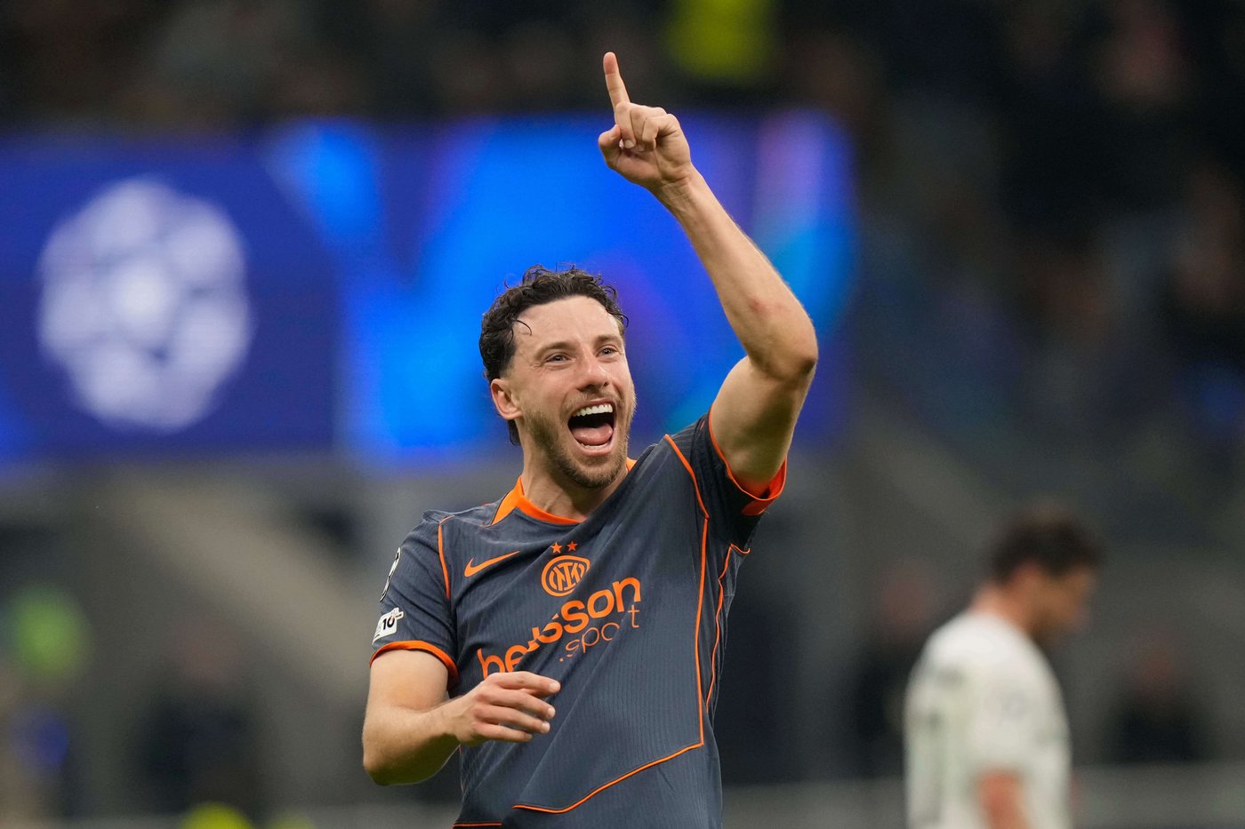 Inter stays perfect in Champions League. Barcelona held at Club Brugge and Man City beats Dortmund | iNFOnews.ca