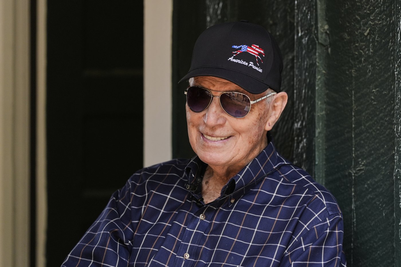 Hall of Famer D. Wayne Lukas has been hospitalized and will not return to training, family says | iNFOnews.ca