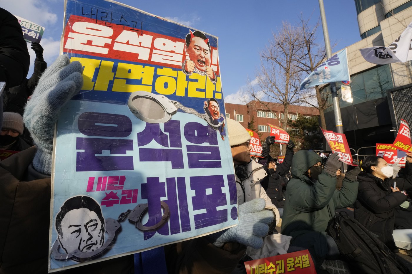 Impeached South Korean president's lawyers slam detention efforts as acting leader warns of clash | iNFOnews.ca Impeached South Korean president's lawyers slam detention efforts as acting leader warns of clash | iNFOnews.ca