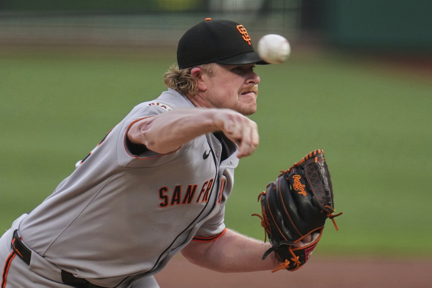 Logan Webb strikes out 10 in 6 innings as the Giants beat the Pirates 8-1 | iNFOnews.ca