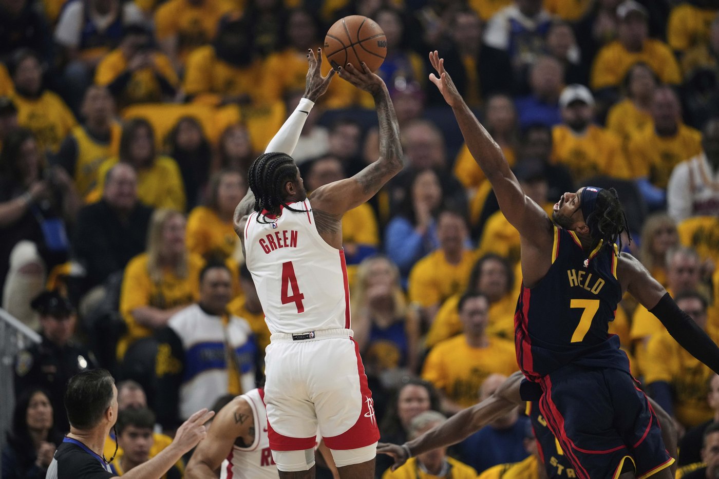 Back on their home courts, Lakers and Rockets are both determined to postpone elimination | iNFOnews.ca