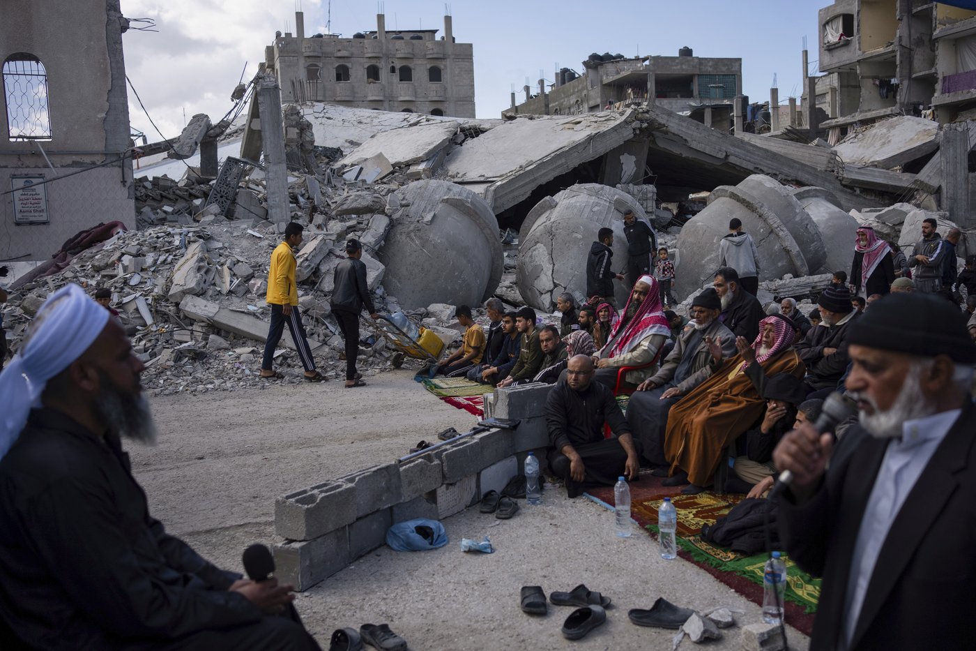Takeaways from AP's report on the destruction in Gaza a year into the war | iNFOnews.ca