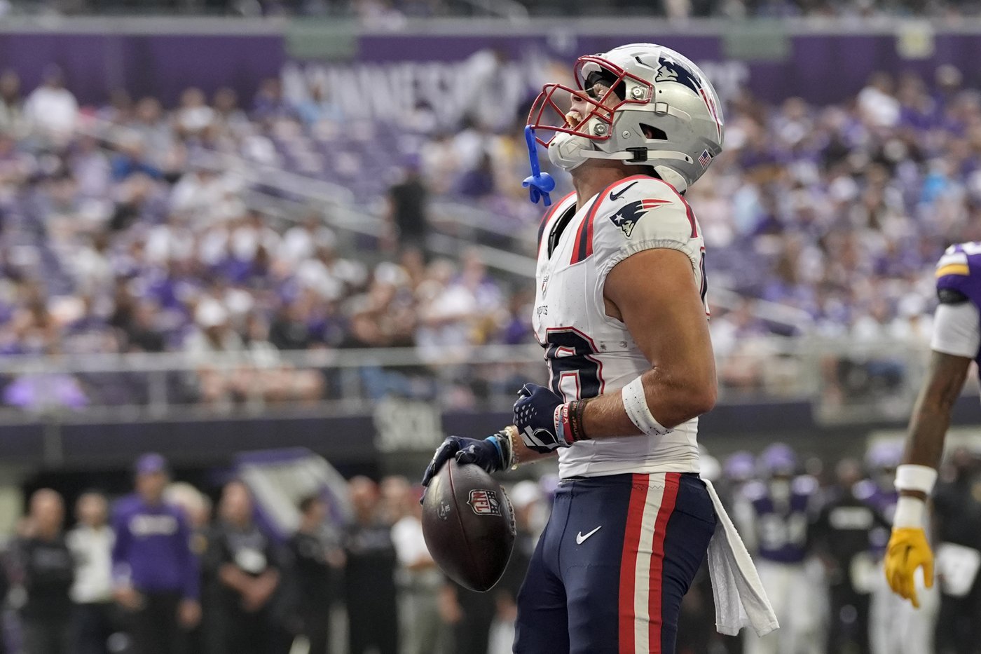 Patriots beat Vikings 20-12 as rookies Henderson and Chism each record another preseason TD | iNFOnews.ca
