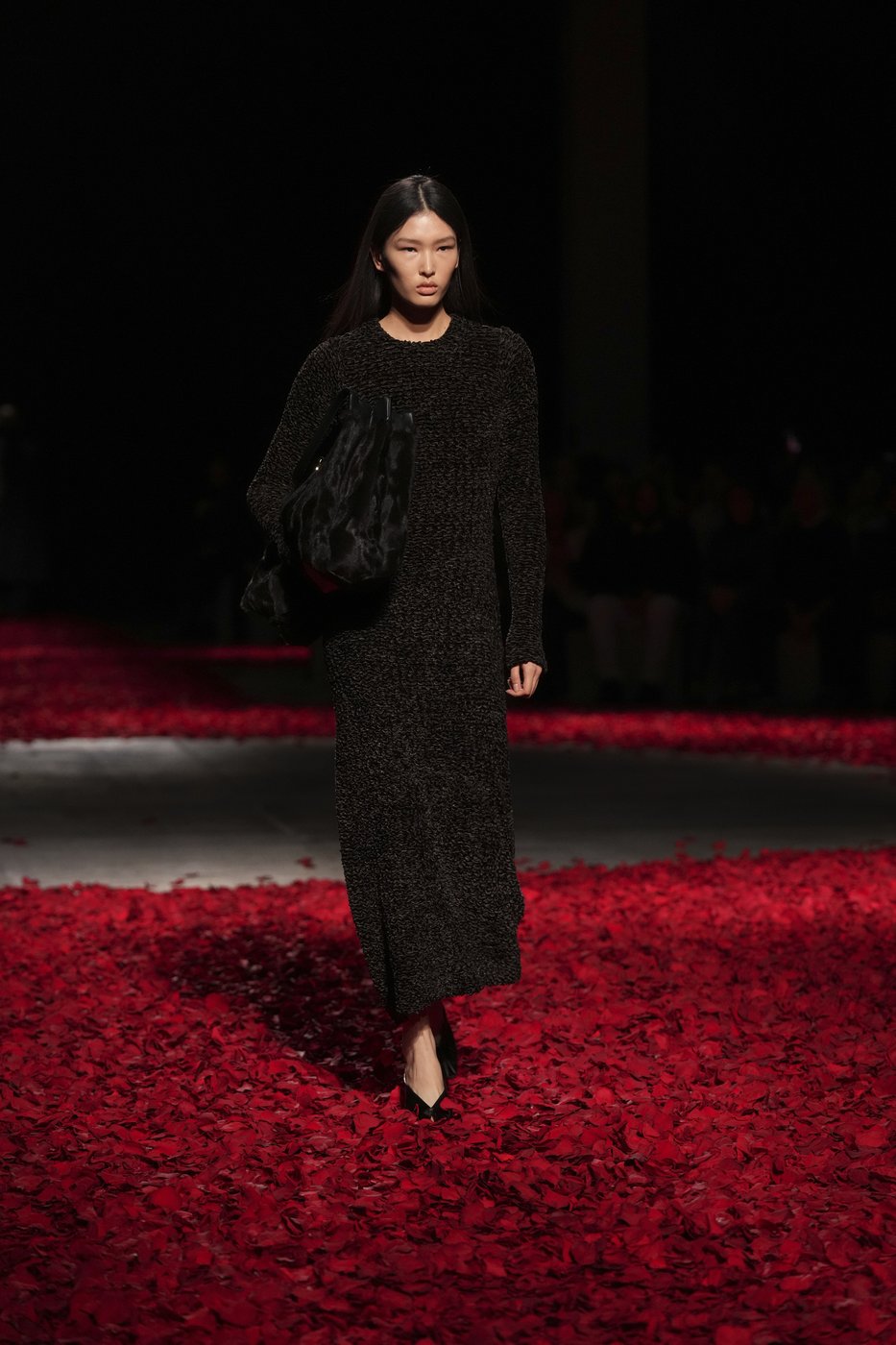Ferragamo pops red with a Milan collection inspired by the world of dance | iNFOnews.ca