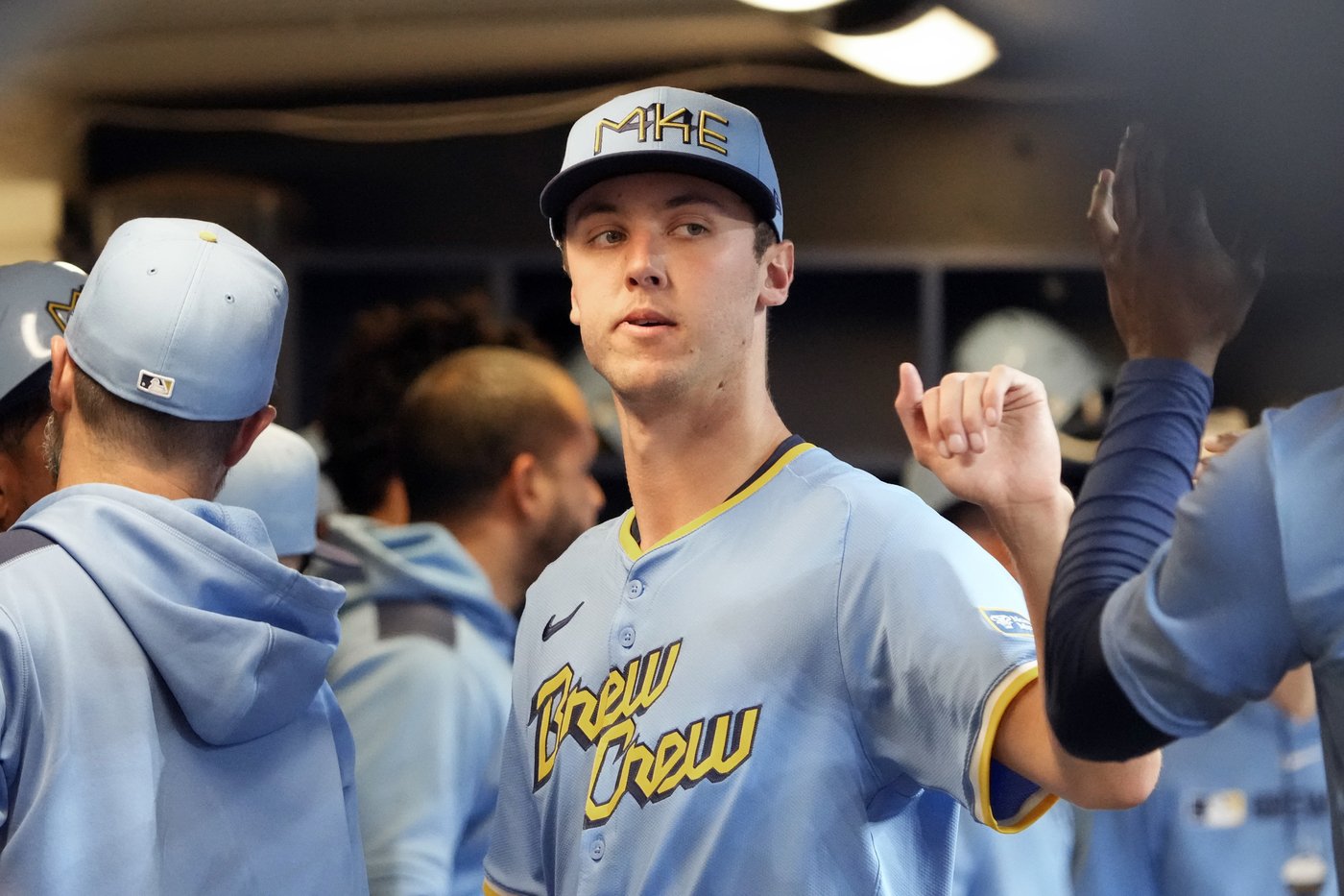 Misiorowski exits Brewers debut with leg cramps after holding Cardinals hitless for 5 innings | iNFOnews.ca Misiorowski exits Brewers debut with leg cramps after holding Cardinals hitless for 5 innings | iNFOnews.ca