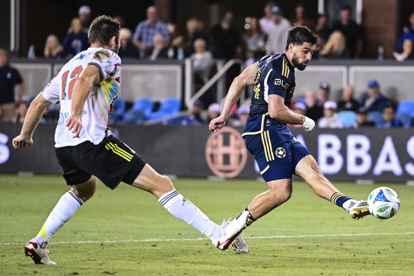 Judd scores in second-half stoppage time to lift Earthquakes over Whitecaps 2-1 | iNFOnews.ca