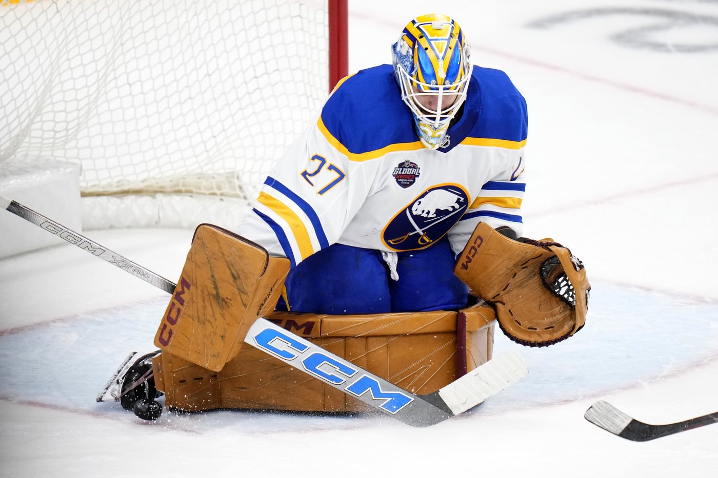 Cotter scores as Devils beat Sabres 3-1 to sweep season-opening series in Prague | iNFOnews.ca