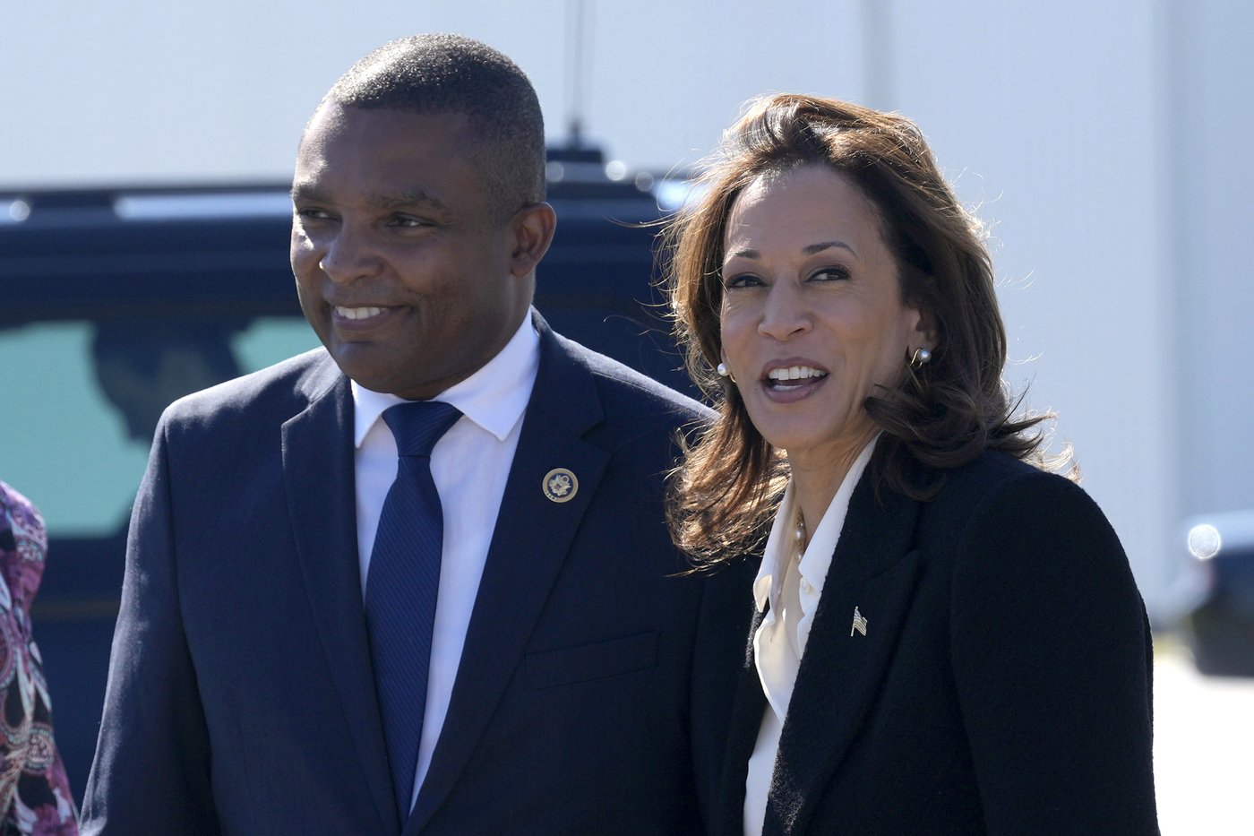 Democratic incumbent Don Davis wins reelection in North Carolina's only toss-up congressional race | iNFOnews.ca