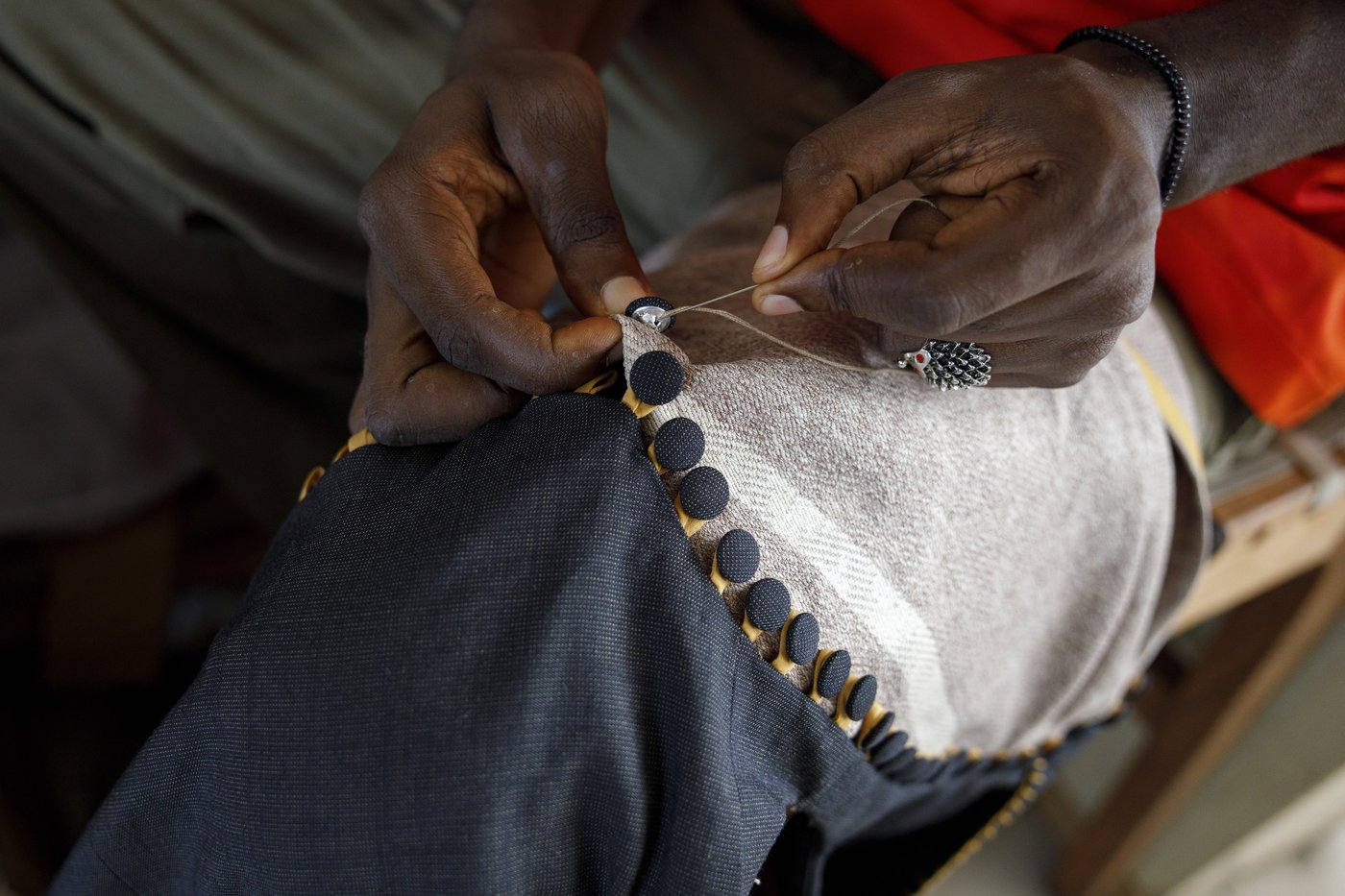 As fast fashion's waste pollutes Africa's environment, designers in Ghana are finding a solution | iNFOnews.ca As fast fashion's waste pollutes Africa's environment, designers in Ghana are finding a solution | iNFOnews.ca