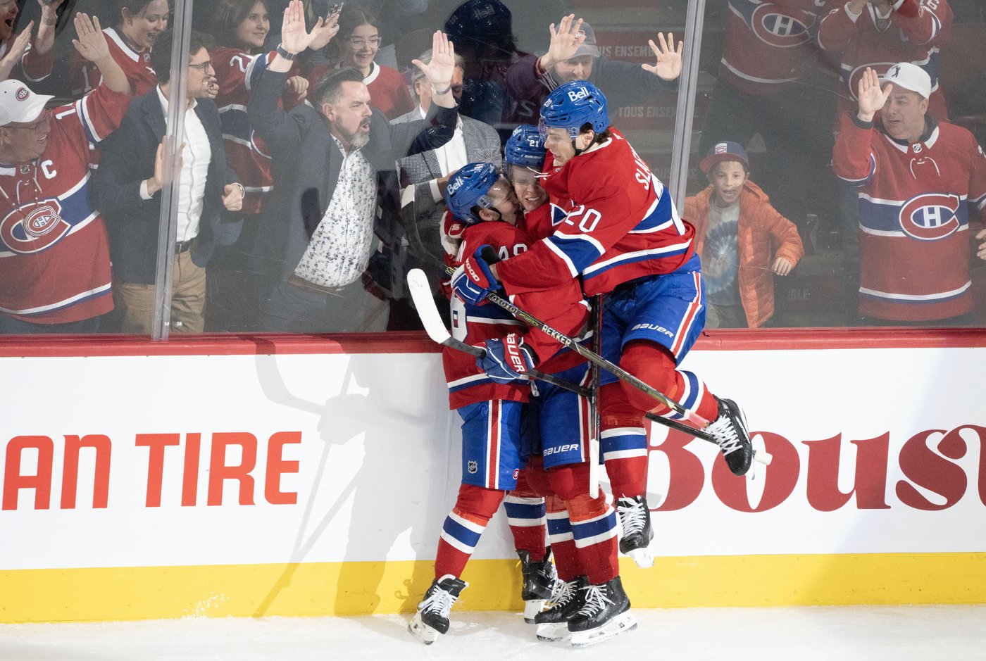 Guhle scores twice, Canadiens clinch playoff spot with 4-2 win over Hurricanes | iNFOnews.ca Guhle scores twice, Canadiens clinch playoff spot with 4-2 win over Hurricanes | iNFOnews.ca