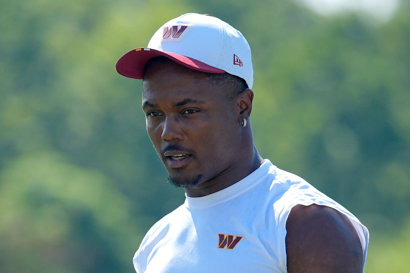 Commanders wide receiver Terry McLaurin reports to camp despite contract dispute | iNFOnews.ca Commanders wide receiver Terry McLaurin reports to camp despite contract dispute | iNFOnews.ca