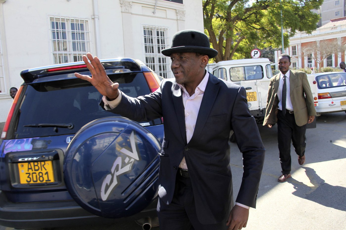 Zimbabwe court frees opposition leader on suspended sentence after 5 months in detention | iNFOnews.ca Zimbabwe court frees opposition leader on suspended sentence after 5 months in detention | iNFOnews.ca