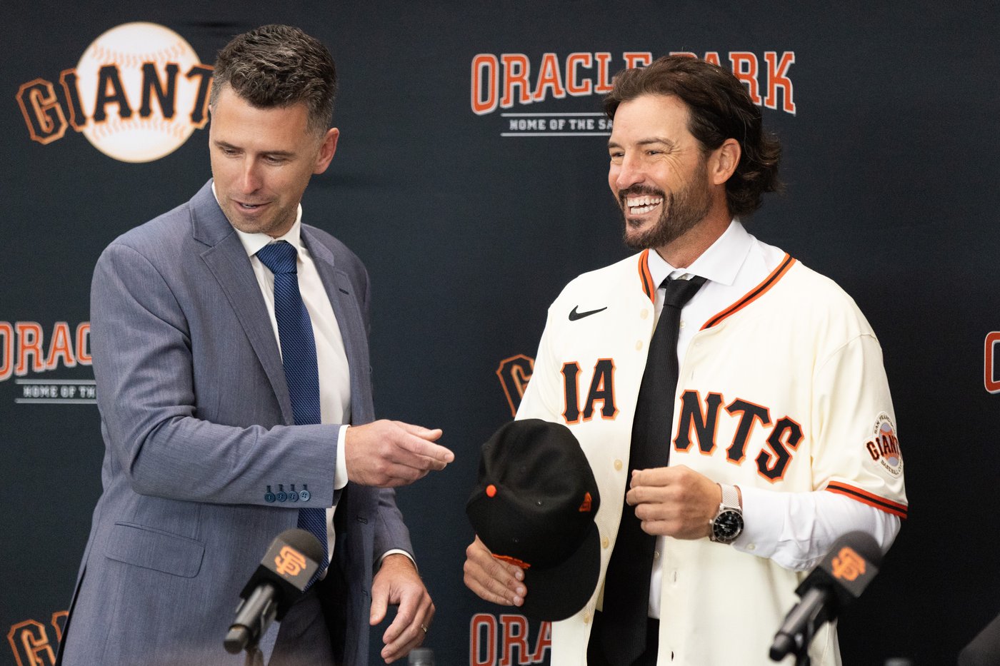 Tony Vitello takes daunting step from college ranks to MLB dugout as Giants manager | iNFOnews.ca