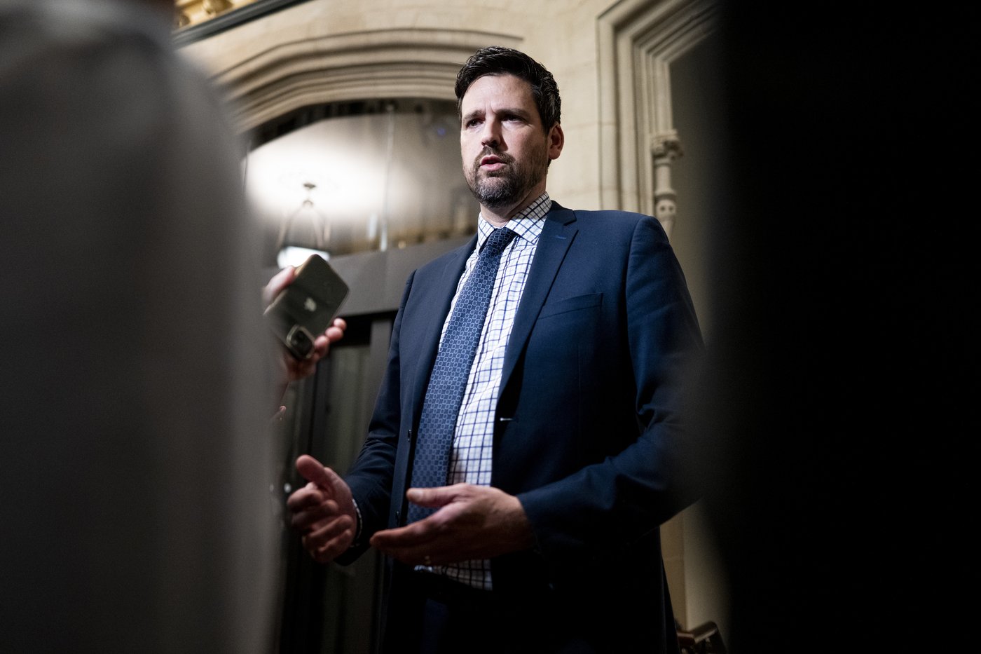 Liberals table crime bill to restrict access to bail, impose tougher sentences | iNFOnews.ca