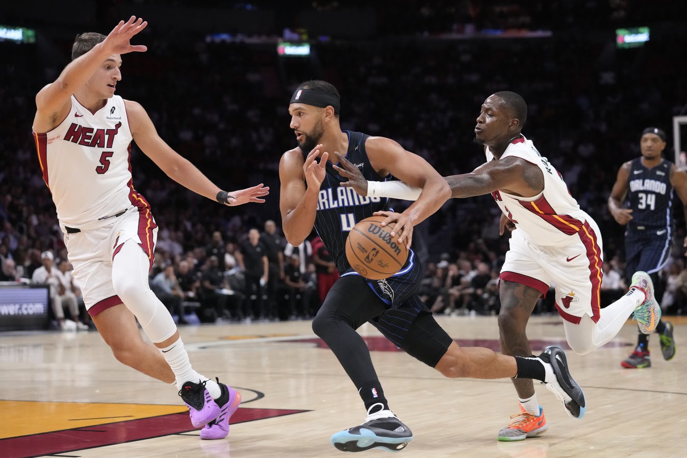 Banchero scores 33, Magic roll in 2nd half to beat Heat 116-97 on opening night | iNFOnews.ca Banchero scores 33, Magic roll in 2nd half to beat Heat 116-97 on opening night | iNFOnews.ca
