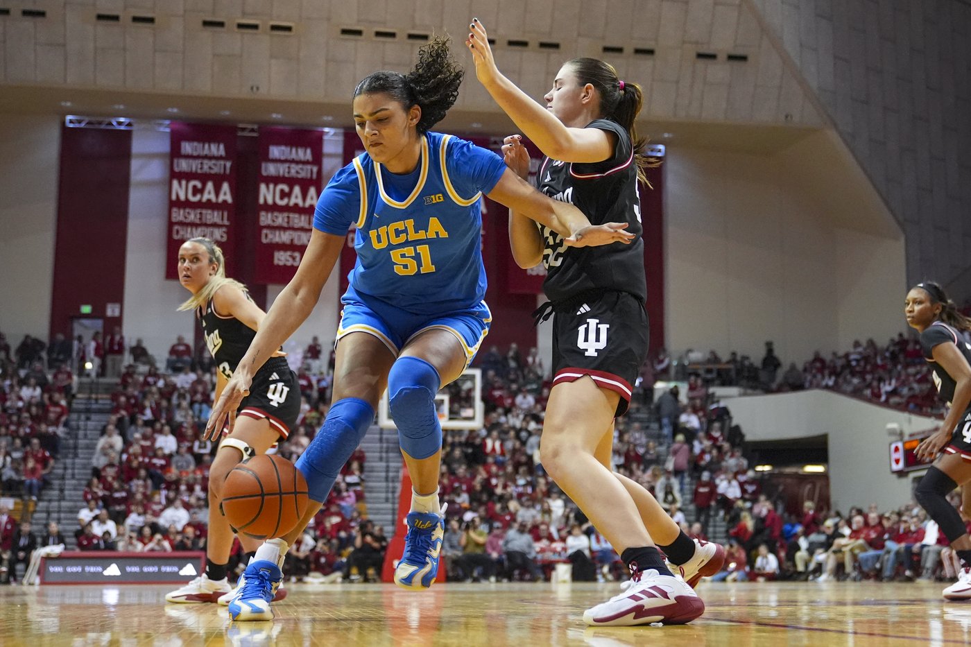 Betts dominates as No . 1 UCLA women cruise past Indiana 73-62 | iNFOnews.ca Betts dominates as No . 1 UCLA women cruise past Indiana 73-62 | iNFOnews.ca