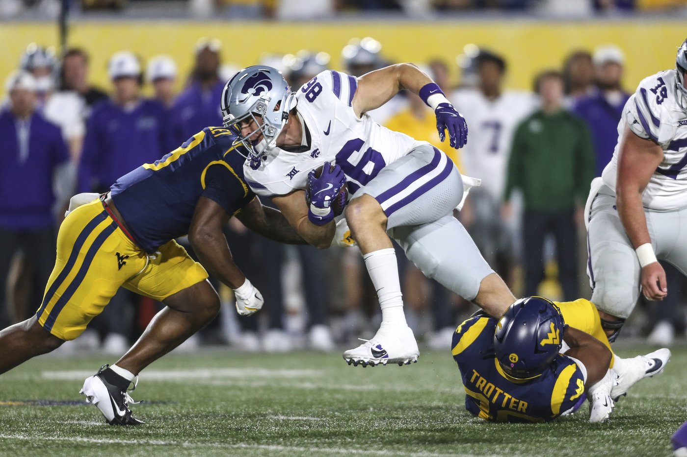 Avery Johnson throws for 3 TDs, Kansas State beats West Virginia 45-18 in road Big 12 test | iNFOnews.ca