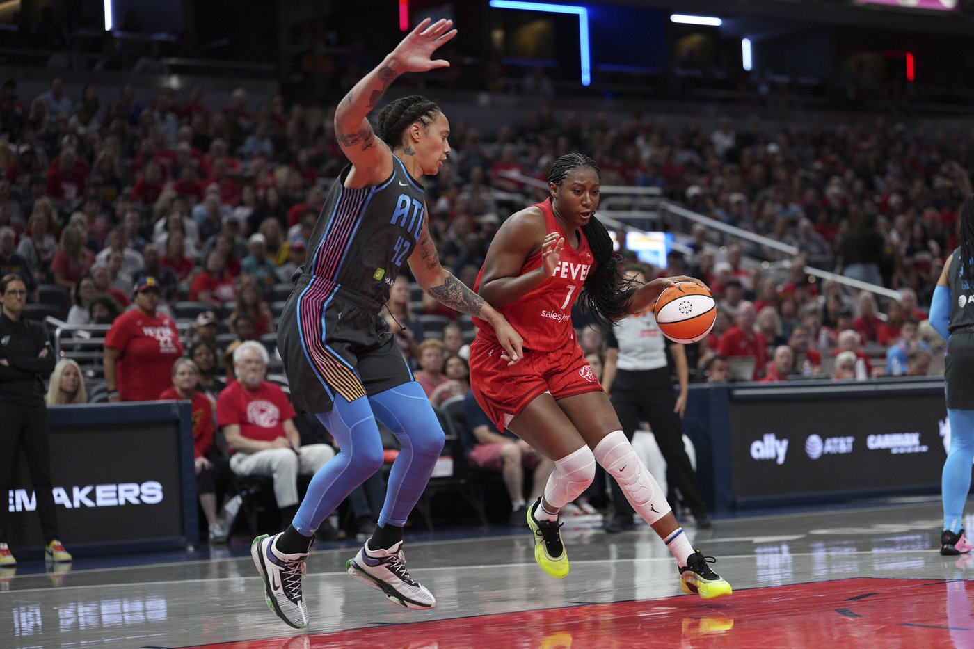 Kelsey Mitchell scores 25 and the Fever use a 59-point second half to beat the Dream 99-82 | iNFOnews.ca Kelsey Mitchell scores 25 and the Fever use a 59-point second half to beat the Dream 99-82 | iNFOnews.ca