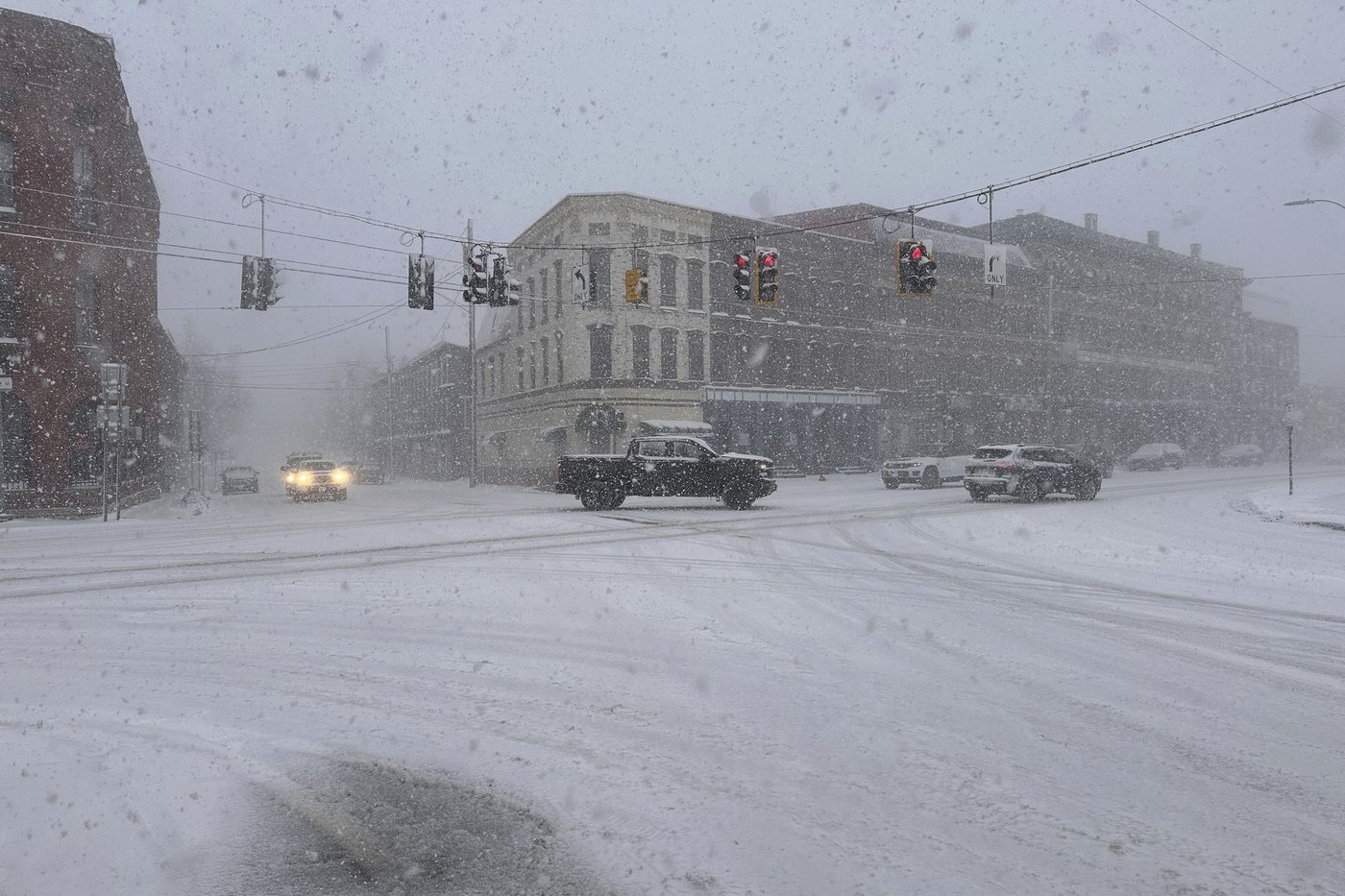 Bone-chilling cold returns to the Midwest in the wake of a storm that soaked the East Coast | iNFOnews.ca