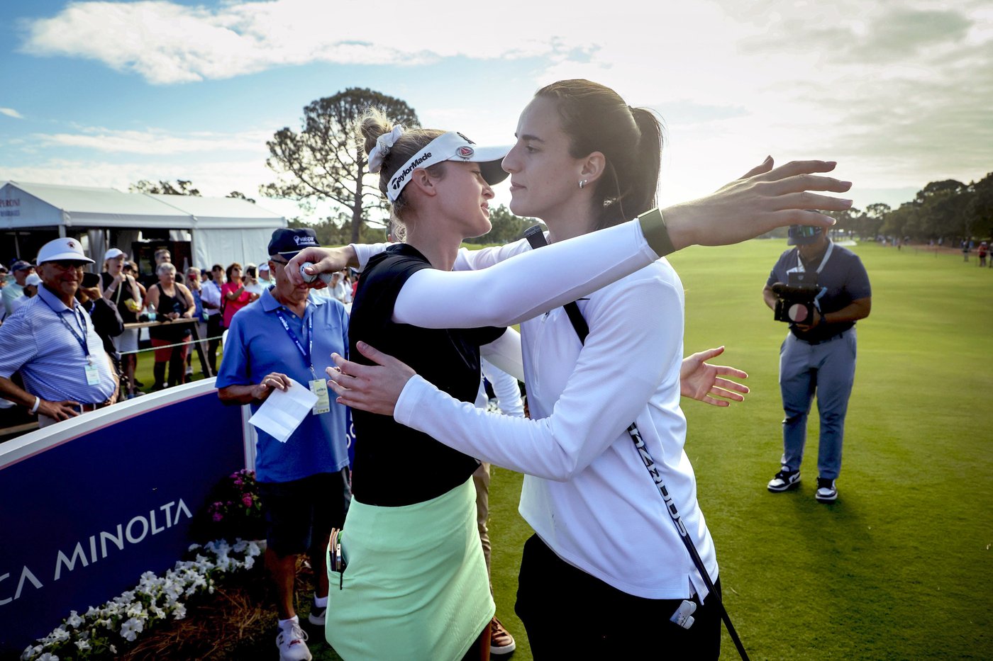 Caitlin Clark draws a big crowd for an LPGA pro-am in Florida | iNFOnews.ca
