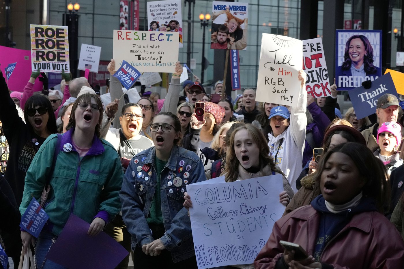 Abortion rights at forefront of Women's March rallies in runup to Election Day | iNFOnews.ca