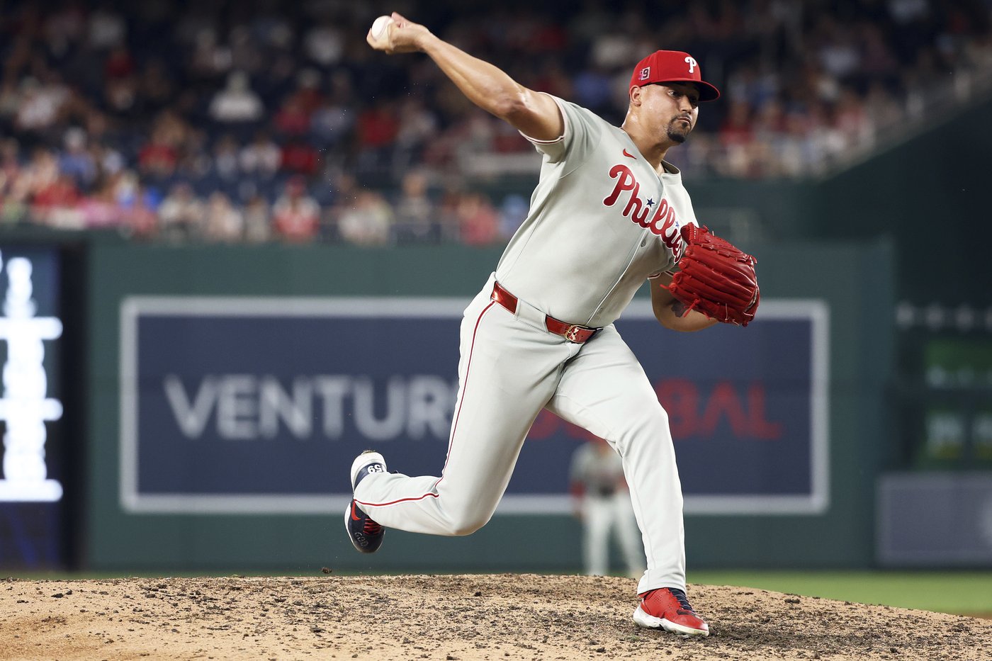 Phillies closer Jhoan Duran takes comebacker off his right ankle. Team says X-rays negative | iNFOnews.ca