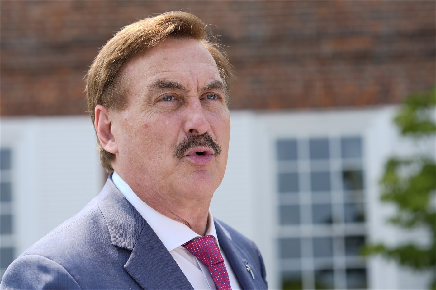 Minnesota judge orders Mike Lindell's MyPillow to pay nearly $778K to delivery service DHL | iNFOnews.ca