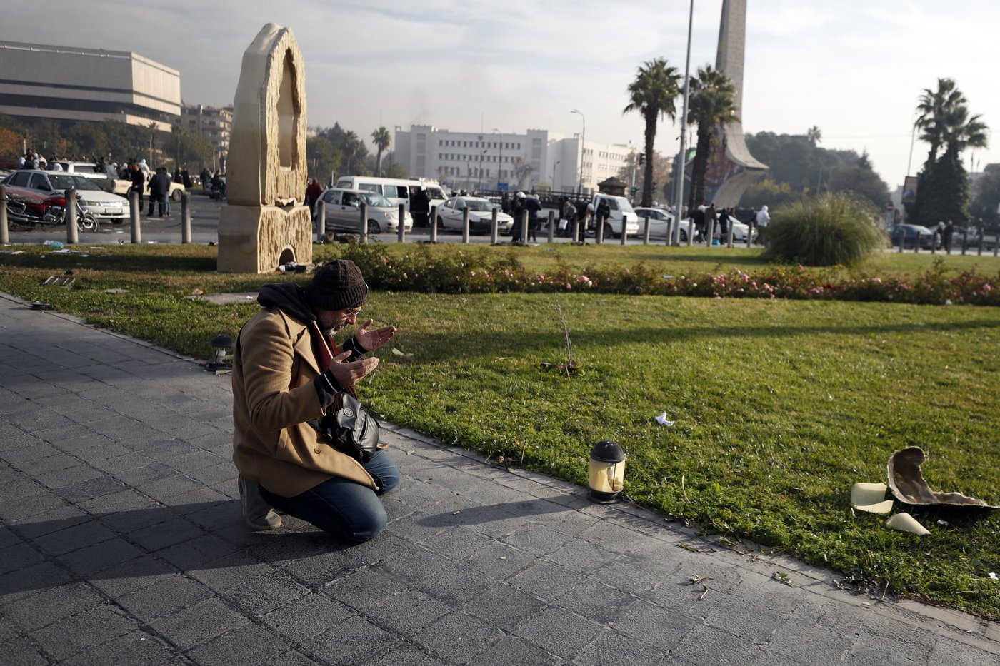 Syrian rebels free prisoners from Assad's notorious dungeons who celebrate in Damascus streets | iNFOnews.ca Syrian rebels free prisoners from Assad's notorious dungeons who celebrate in Damascus streets | iNFOnews.ca