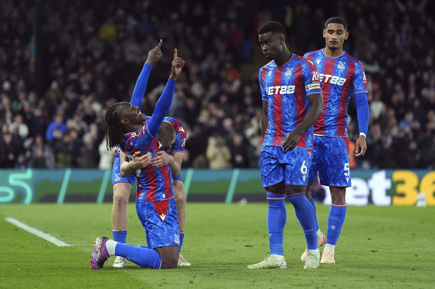 Nottingham Forest draws at Crystal Palace as Champions League hopes fade | iNFOnews.ca