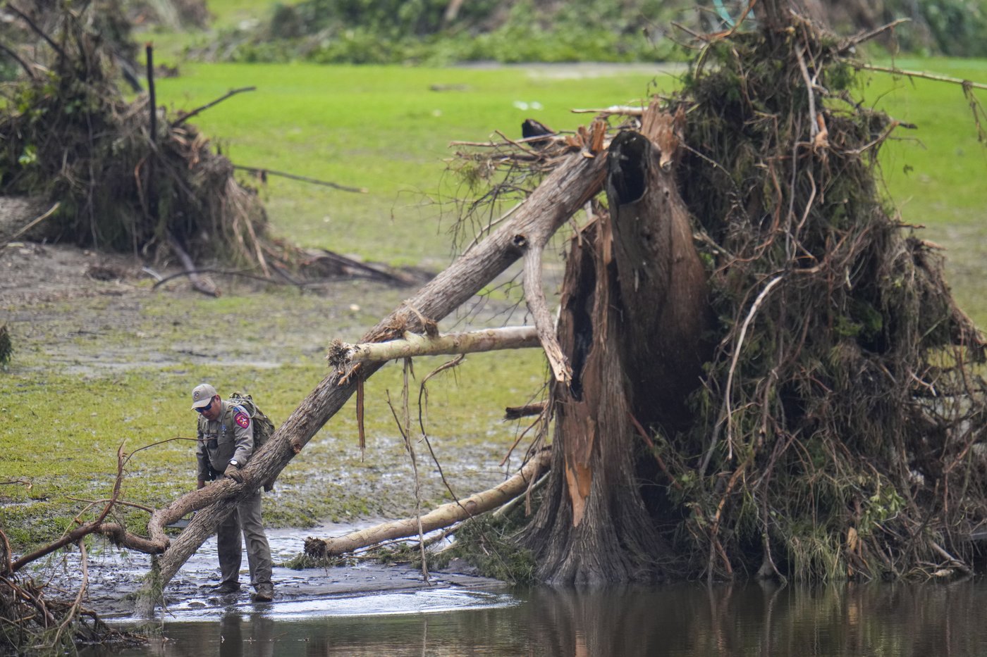 PHOTO COLLECTION: Texas floods leave dozens dead and missing as rescuers search devastated landscape | iNFOnews.ca PHOTO COLLECTION: Texas floods leave dozens dead and missing as rescuers search devastated landscape | iNFOnews.ca