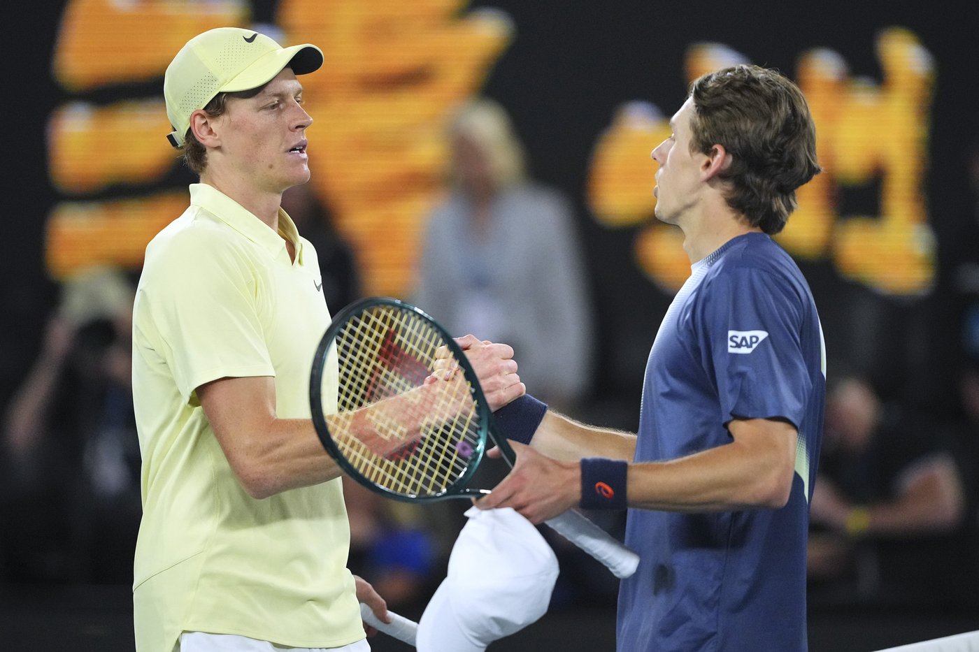 Australian Open: Iga Swiatek vs. Madison Keys and Jannik Sinner vs. Ben Shelton semifinals are set | iNFOnews.ca