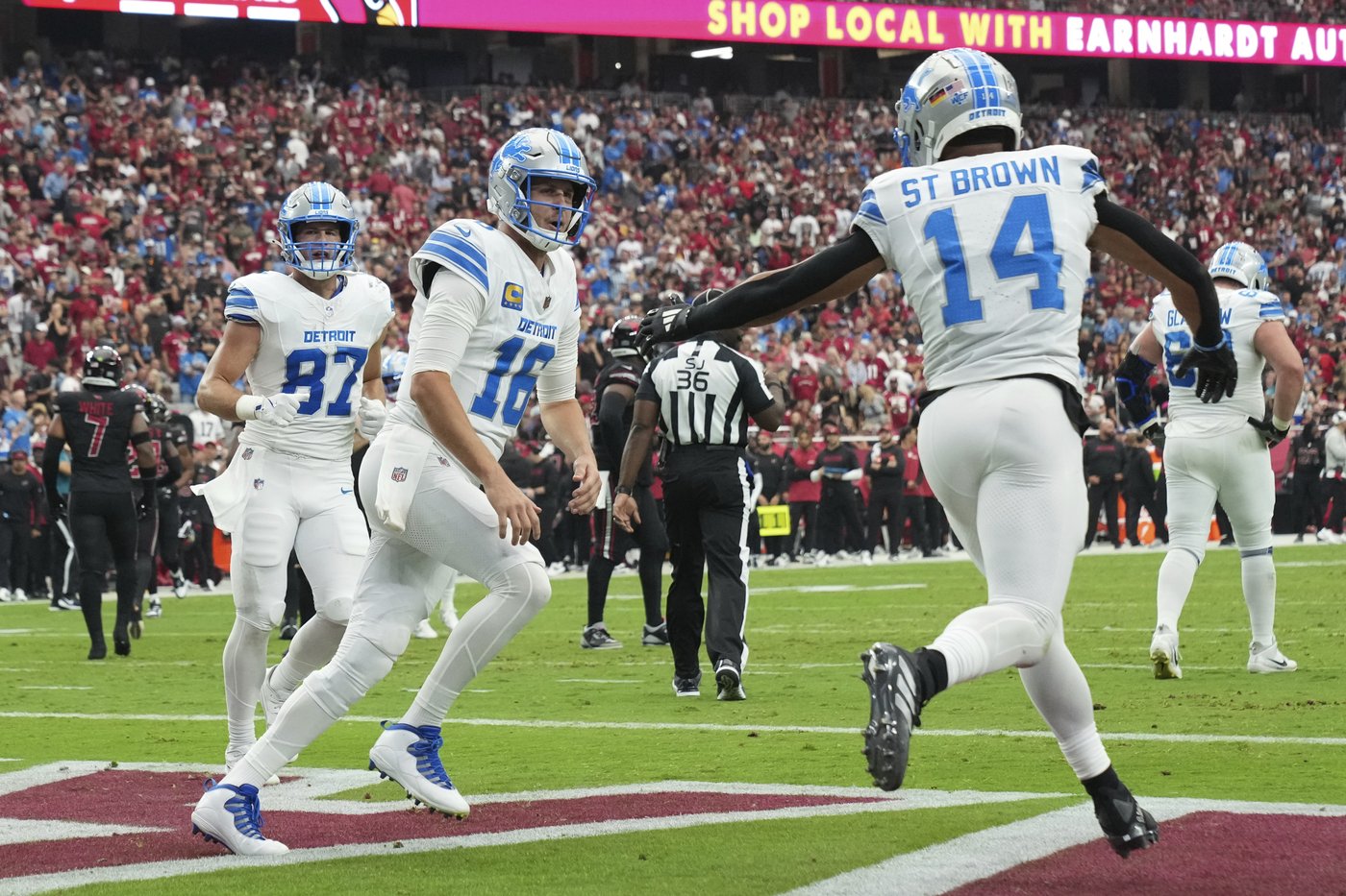 Jared Goff throws 2 TD passes and Lions' defense slows Kyler Murray in 20-13 win over Cardinals | iNFOnews.ca Jared Goff throws 2 TD passes and Lions' defense slows Kyler Murray in 20-13 win over Cardinals | iNFOnews.ca
