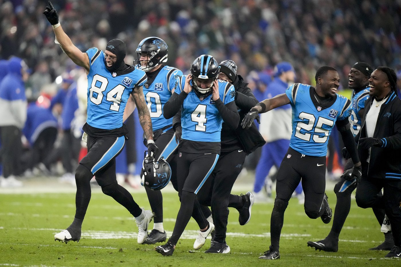 Pineiro's 36-yard field goal in OT lifts Panthers to 20-17 win over Giants in Germany | iNFOnews.ca Pineiro's 36-yard field goal in OT lifts Panthers to 20-17 win over Giants in Germany | iNFOnews.ca