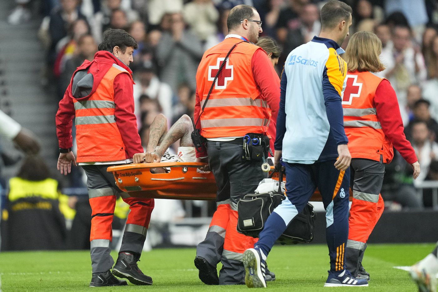 Real Madrid defender Eder Militão tears ACL and needs surgery | iNFOnews.ca Real Madrid defender Eder Militão tears ACL and needs surgery | iNFOnews.ca
