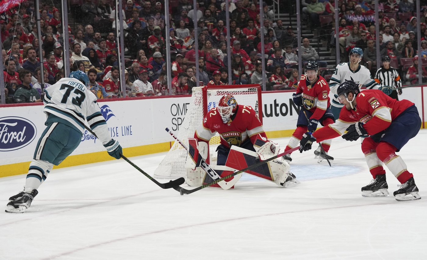Tkachuk scores 2 more goals, Panthers stay hot with 3-1 win over Sharks | iNFOnews.ca Tkachuk scores 2 more goals, Panthers stay hot with 3-1 win over Sharks | iNFOnews.ca