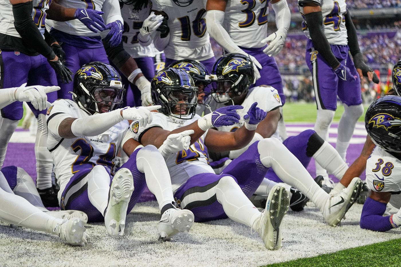 Ravens win 3rd straight game, get 3 takeaways to take down gaffe-prone Vikings 27-19 | iNFOnews.ca